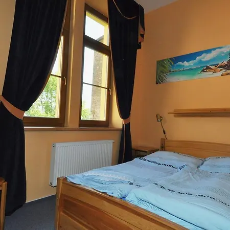 Hotel U Radnice 3*