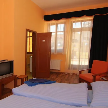 Hotel U Radnice 3*