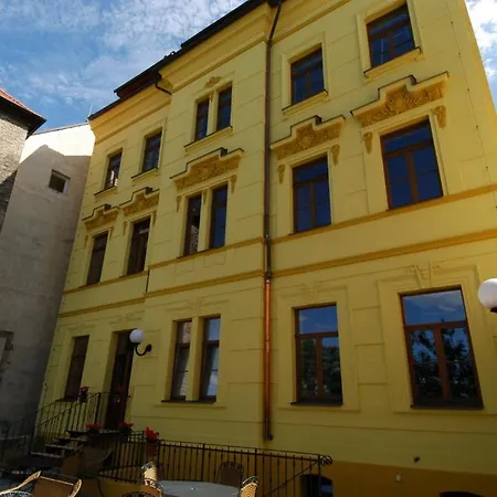 Hotel U Radnice 3*